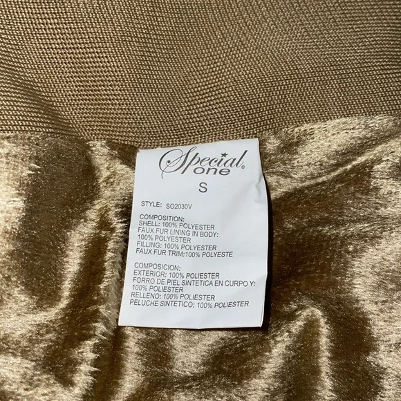 NWOT SPECIAL ONE Premium Quality Women's Beige Puffer Vest. Size Small - Picture 6 of 7